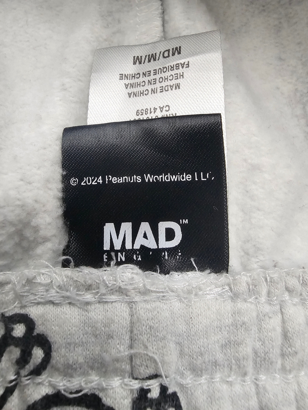 Peanuts Snoopy Ice Skating Sleep Shorts Medium Gray Pajama Lounge Shorts Pockets - Picture 4 of 5